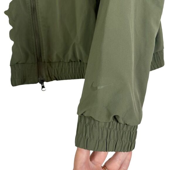 Nike Shield Cropped Olive Bomber Jacket Womens XXL Outdoor Golf Water Resistant - Picture 5 of 11